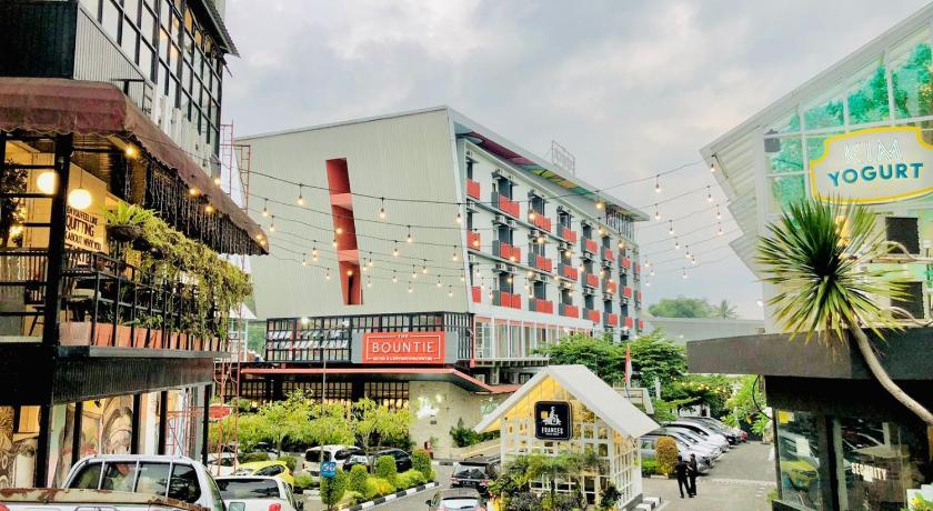 THE BOUNTIE HOTEL AND CONVENTION CENTER SUKABUMI photo