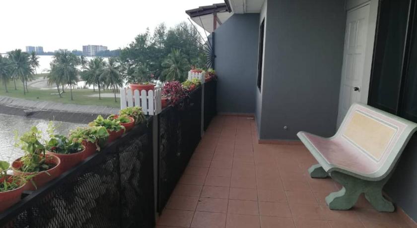 Aurora lights Apartment — Hotel in Port Dickson