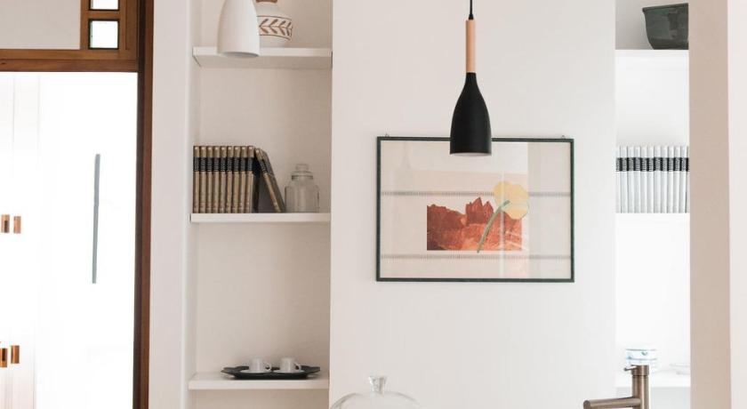 Image of Apartment 10