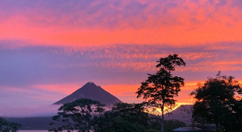 Rustico Arenal B&amp;B — Hotel in La Fortuna