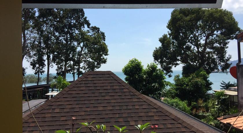 Image of Superior Seaview 15