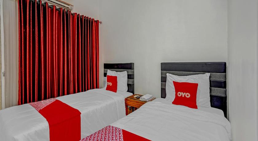 OYO Flagship 90717 Hotel Kalimantan Surabaya