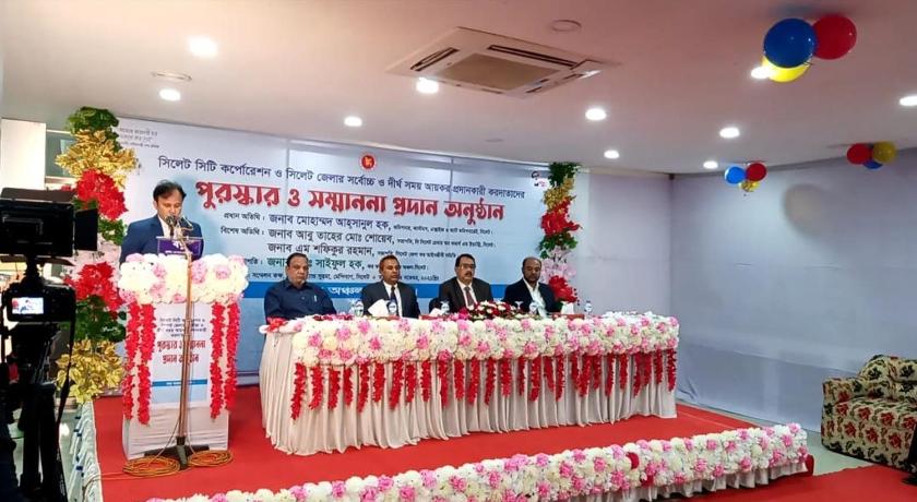 Grand Surma Hotel photo