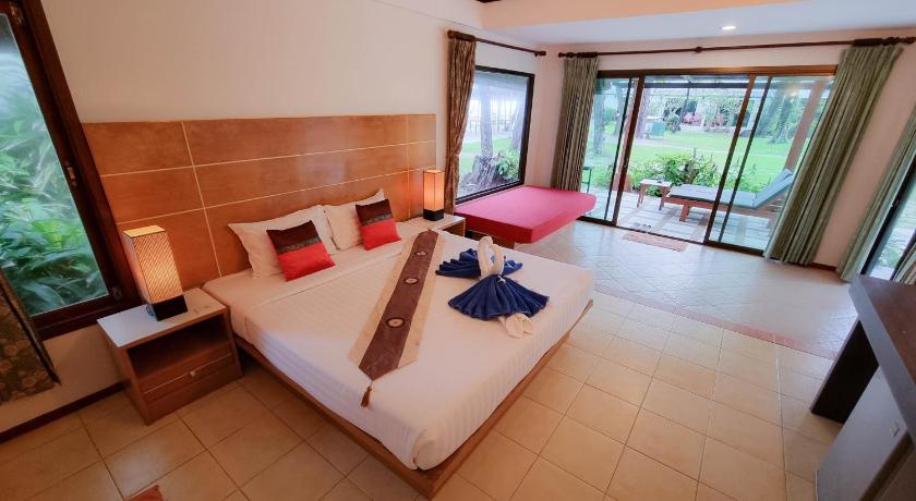 Image of Sea View Suite 0