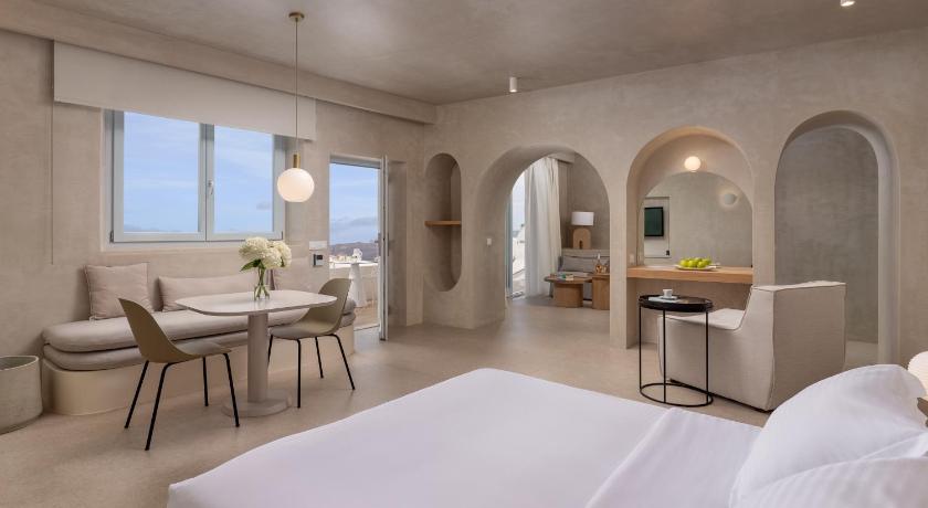 Caldera's Lilium Villas - image 11