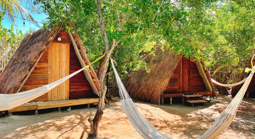 La Aldea Holbox Cabanas y Camping — Hotel in Holbox Island