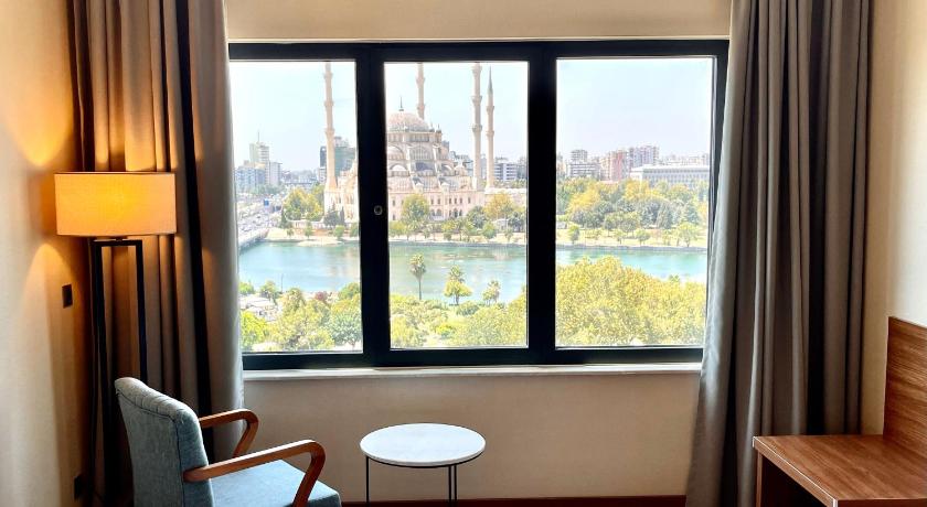 Turkmen Riverside Hotel Adana photo