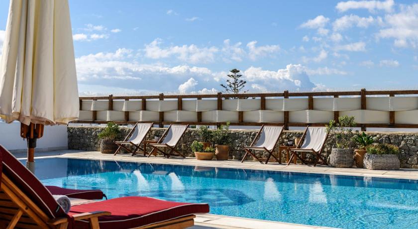 Pelican Bay Art Hotel photo
