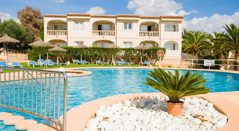 Apartamentos Sol Romantica photo