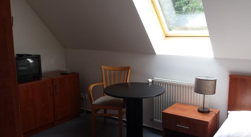 Image of Single Room 3