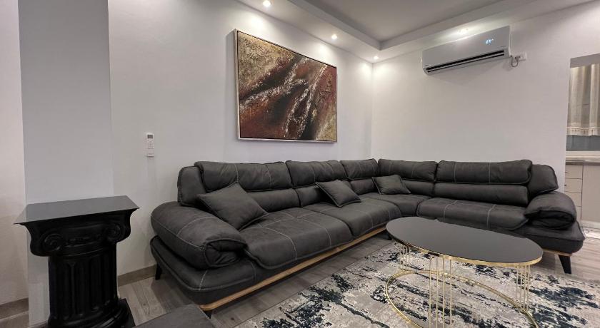 Apartment Tirana on Myslym Shyri — Hotel in Tirana
