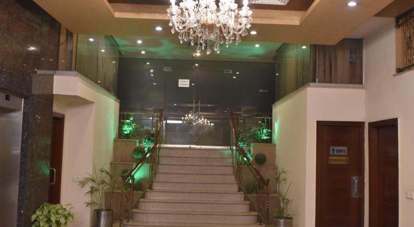 Shalimar Tower Hotel Lahore - image 4