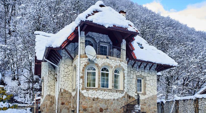 Snow Villlage Krasnaya Polyana — Hotel in Estosadok