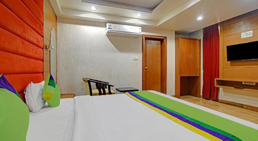 Capital O 8650 Hotel Johri Residency