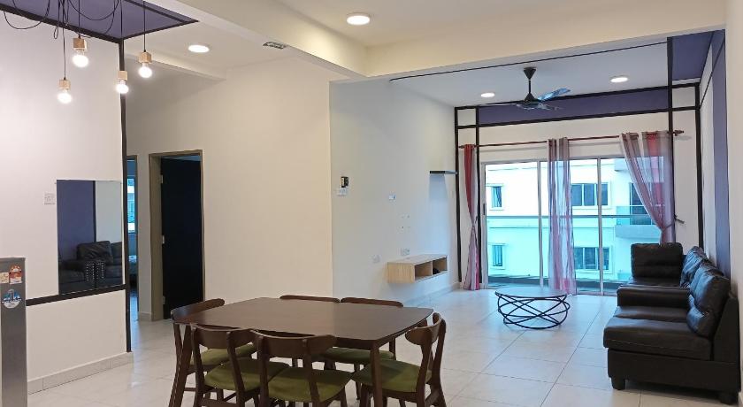 Cameron Homestay @ Quintet photo