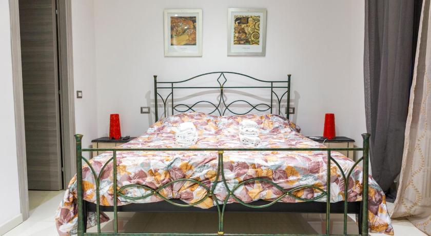 Rita a Trastevere — Hotel in Rome