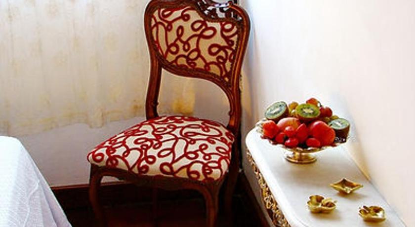 Image of King Room 8