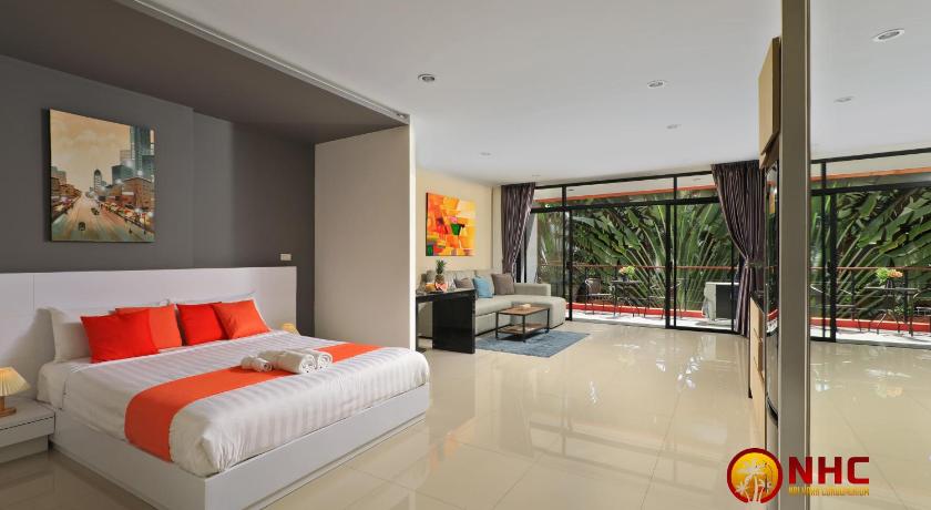 Nai Harn Condominium photo