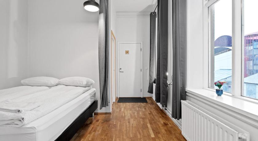Sunny Central Reykjavik Apartment photo