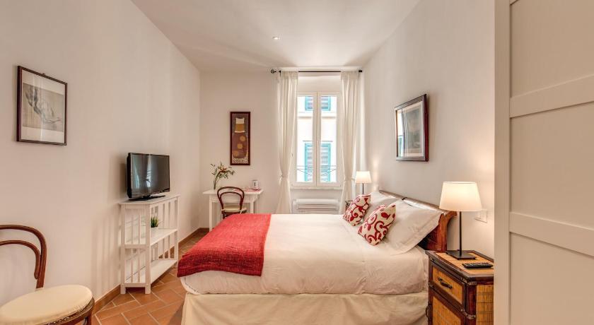 Piccolo Trevi Suites photo