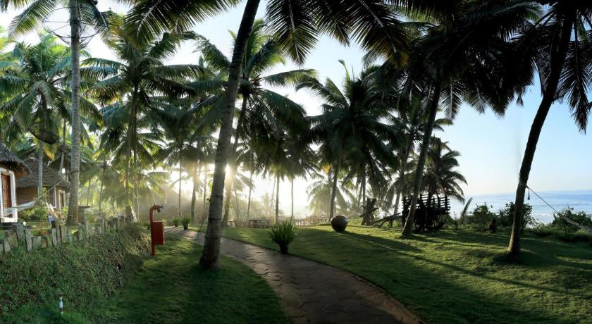 Soma Manaltheeram Ayurveda Beach