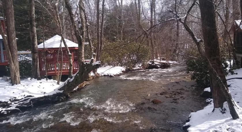 Jonathan Creek Inn and Villas photo