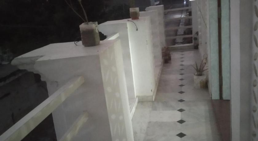 HN PALACE Homestay - image 4
