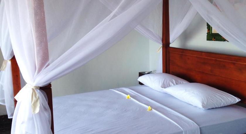 Deluxe Double Room Alur Beach Homestay