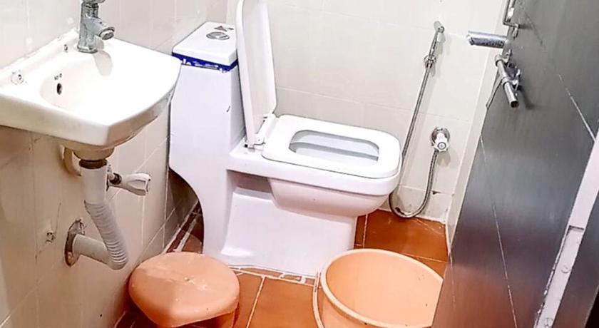 Hotel Thakur Shri  photo