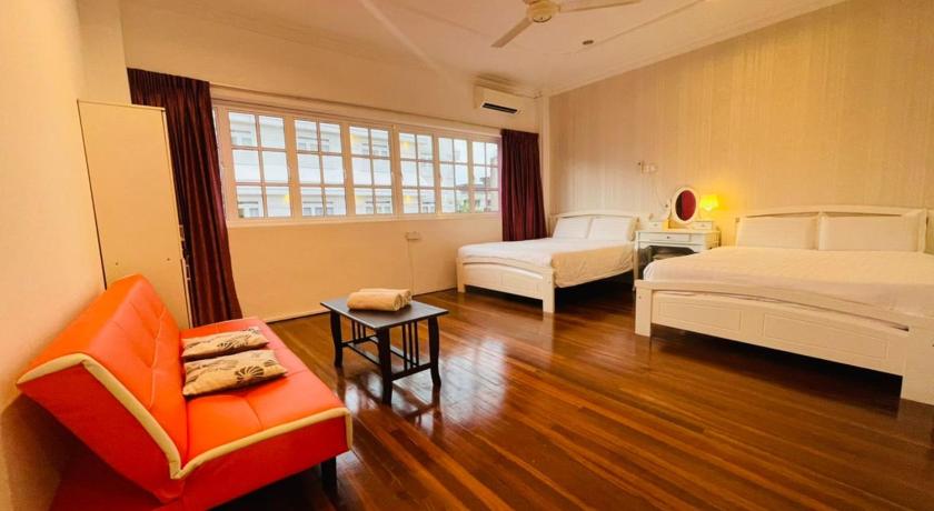 Jonker 108 Homestay photo