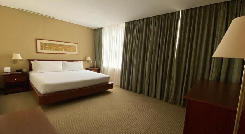 Eurobuilding Express Maracay photo