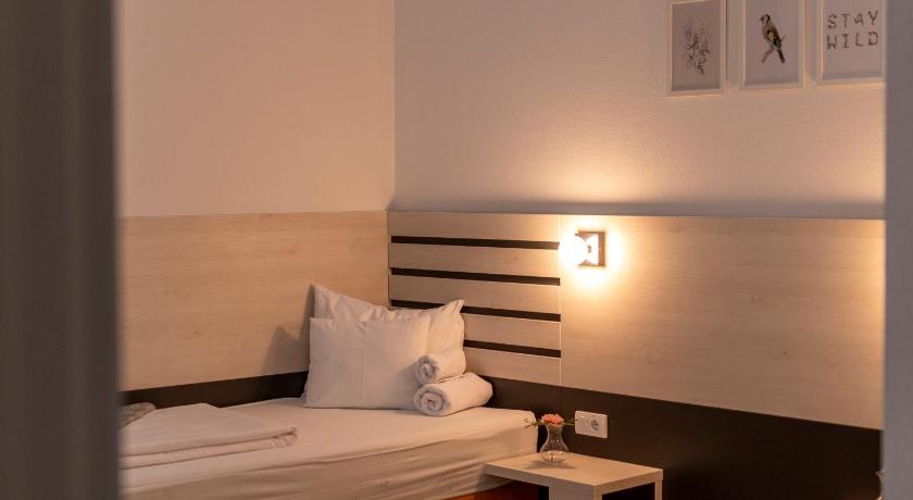 Garni Hotel 11tica DM photo
