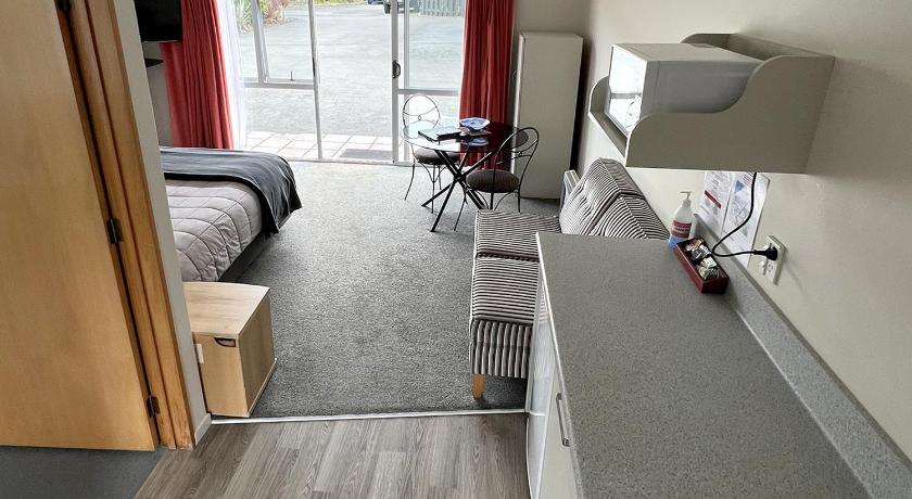 Jade Court Motel photo