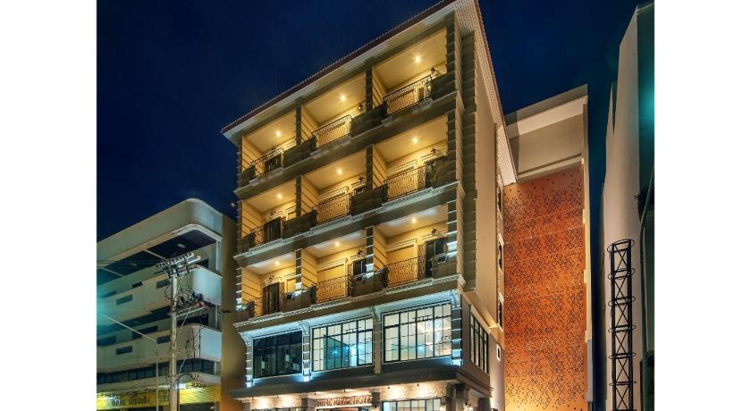 Nine River Hotel photo