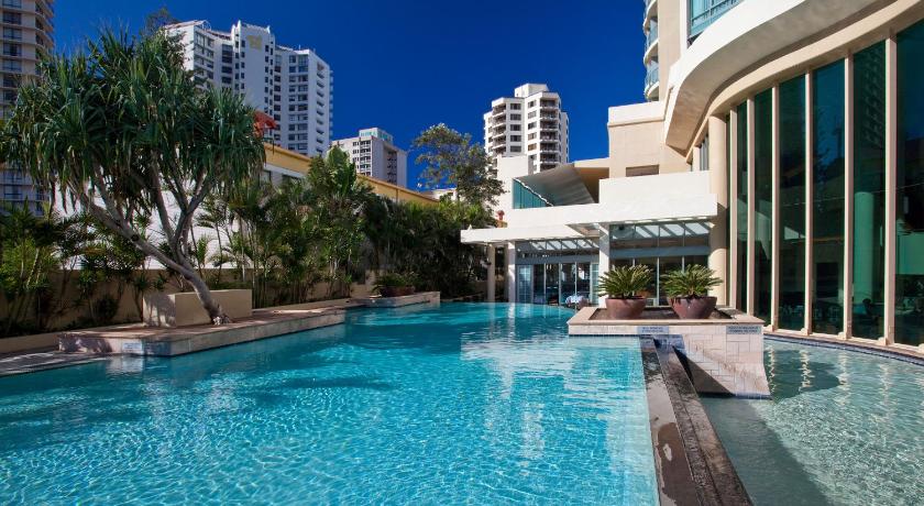 Legends Surfers Paradise MID WEEK MADNESS DEAL - Q Stay — Hotel in Gold Coast