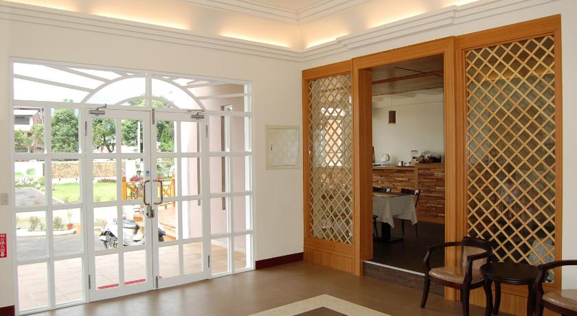 Choclatte B & B - image 5