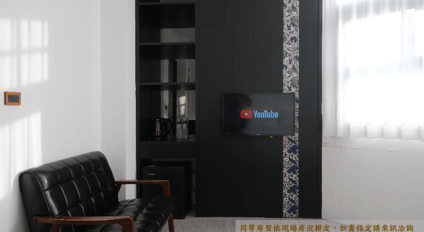 Image of Large Double Room 13