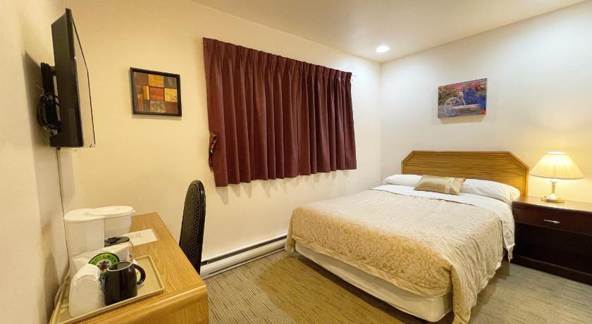 Valhalla Inn photo