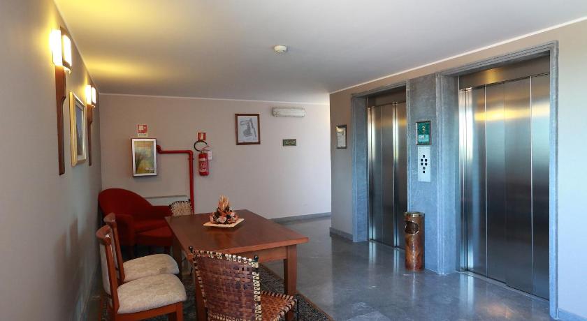 Scia' On Martin Hotel Restaurant photo