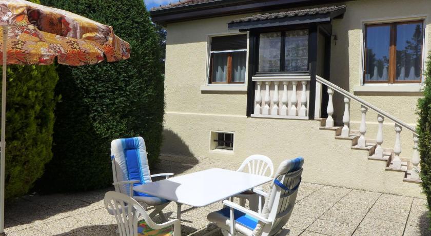 Holiday Home 5- chemin de la Pralay by Interhome photo