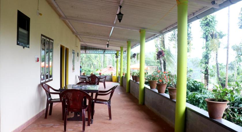CoffeeINN Homestay with Water Activities photo