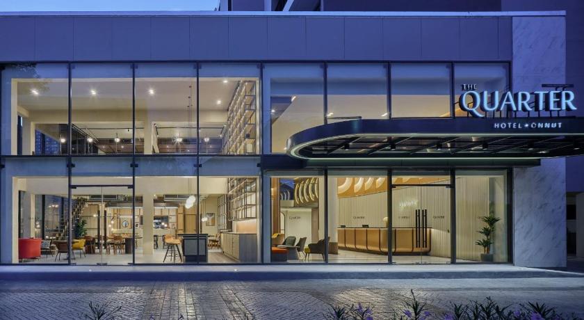 Bangkok The Quarter Onnut by UHG 4-Star Hotel suite