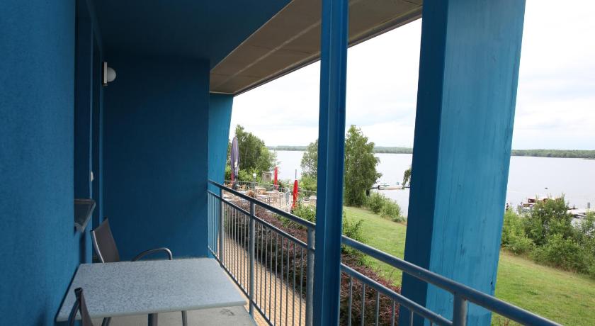 Strandhotel Senftenberger See photo