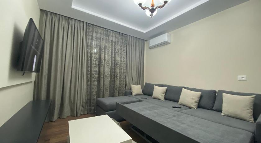 Komatas Modern Apartments in Bllok Area photo