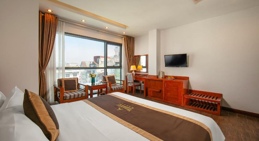 Hanoi Bounty Hotel 3-Star Hotel pool