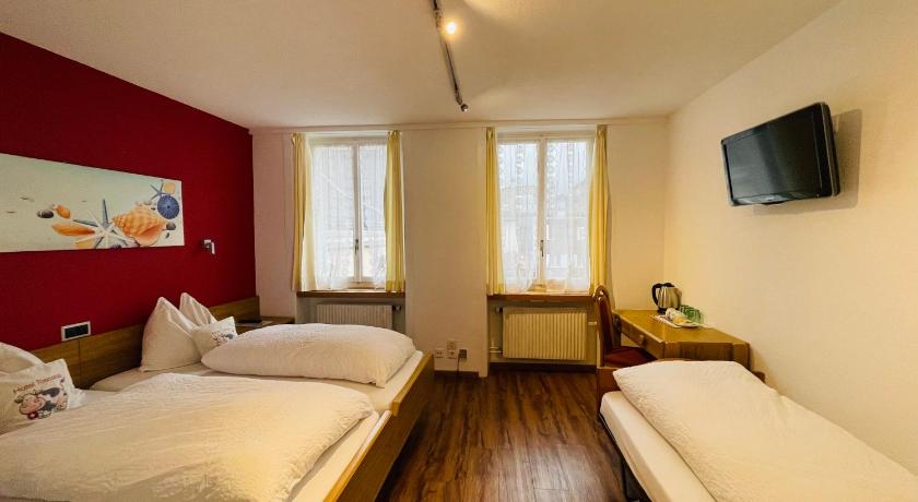 Image of Standard Triple Room 3