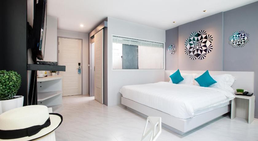Image of Deluxe Room 4
