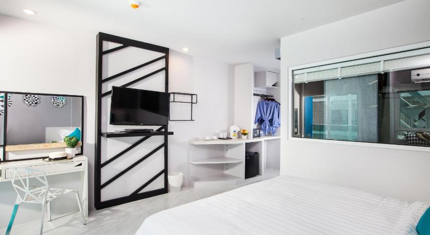 Image of Deluxe Room 6