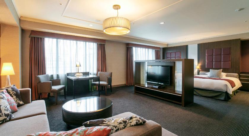 Bilde av Corner Suite Twin Room - Non-Smoking (2 Adults) 1