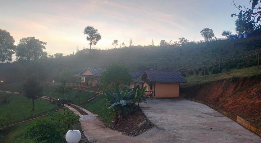 Image of Bungalow with Mountain View 7